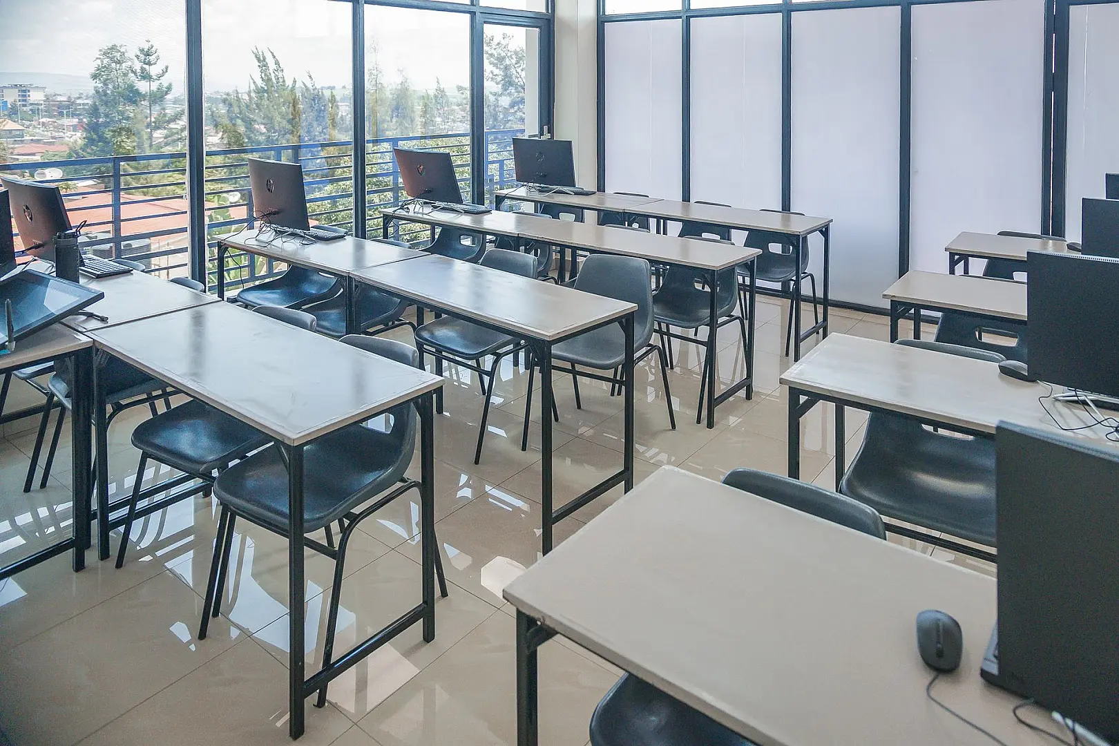 University <span class="text-gradient-gold">Degrees</span><br>in Kigali